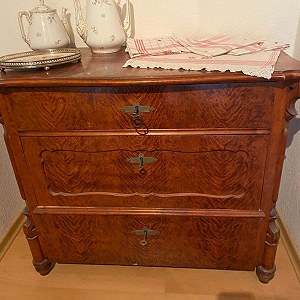 Commode moyenne