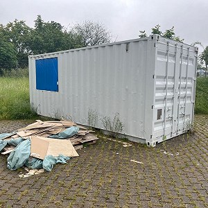 20 Fuß Seecontainer leer