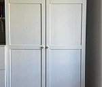 Armoire double x 1, Commode moyenne x 1, Meuble de chevet x 1