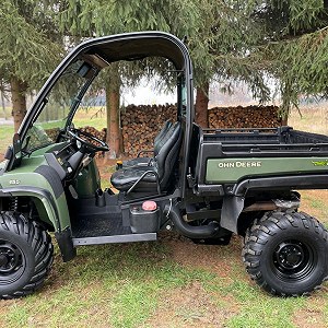 John Deere Gator