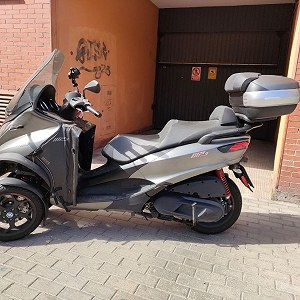 Piaggio MP3 350